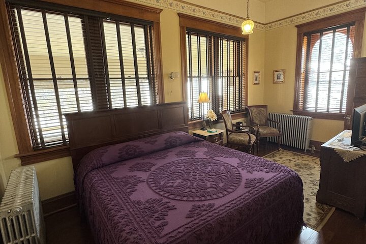 Room 37 of 67