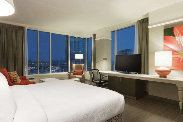 Hilton Garden Inn Calgary Downtown