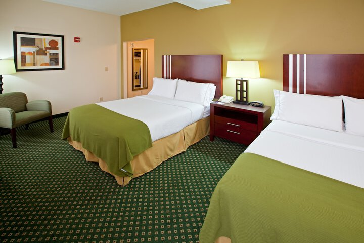 Room 15 of 35