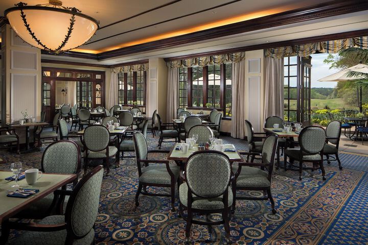 Dining 36 of 44