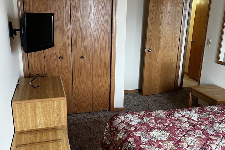 Room 11 of 29