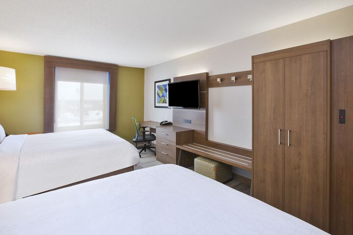 Room 17 of 47