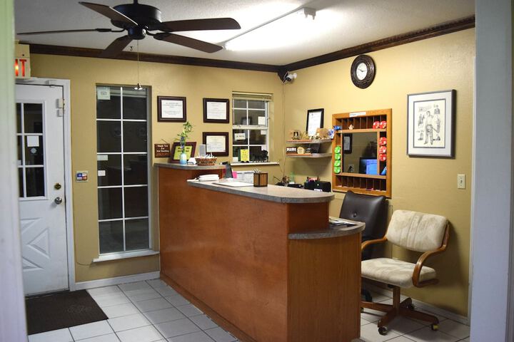 Claremore Motor Inn