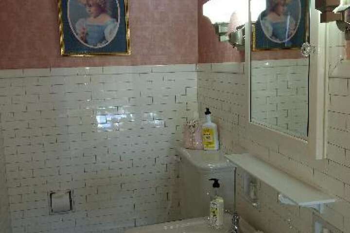 Room 72 of 78
