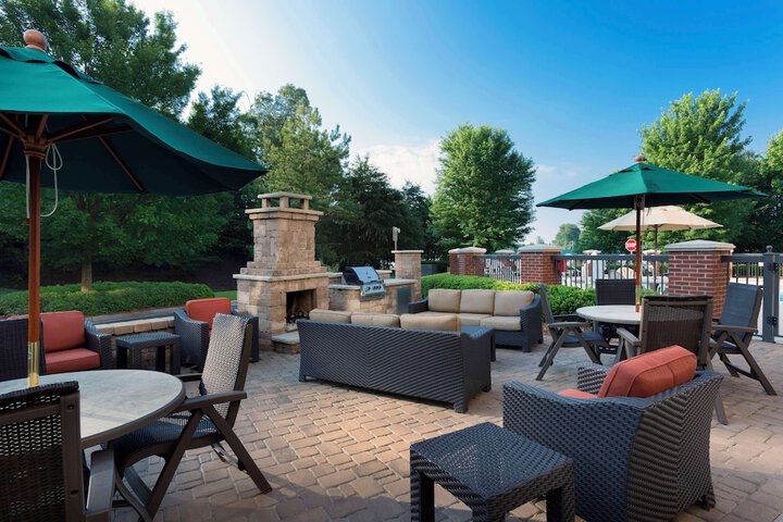 Terrace/Patio 43 of 44