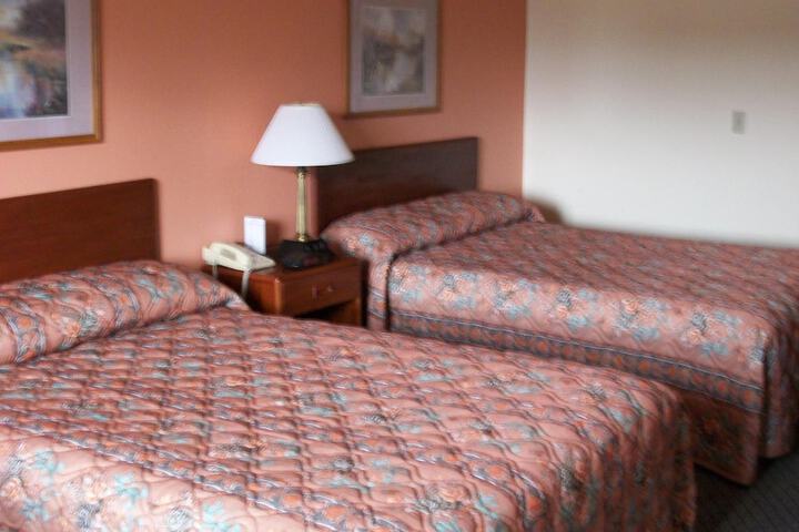 Room 28 of 33