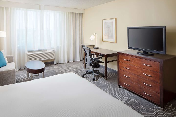 Room 26 of 39