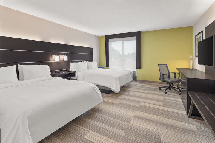 Room 32 of 50