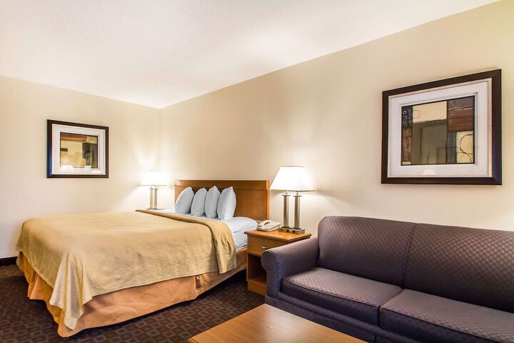 Quality Inn Morris I-80