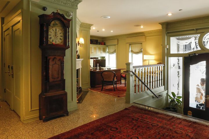 Hotel Interior 14 of 38