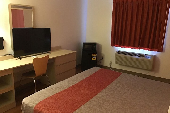 Motel 6 Espanola NM