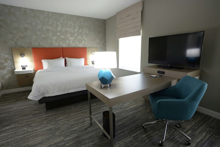 Room 17 of 50