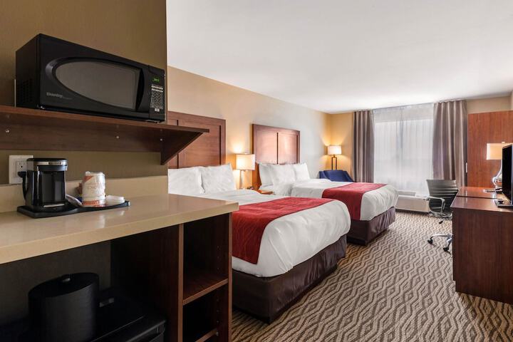 Room 10 of 25