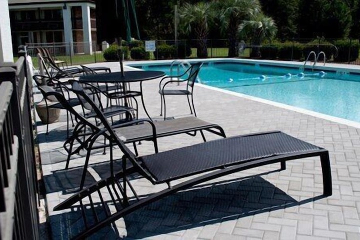 Pool 10 of 45