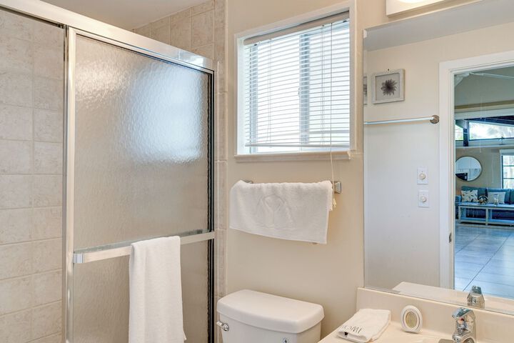 Manasota Key Vacation Rental w / Beach Access!