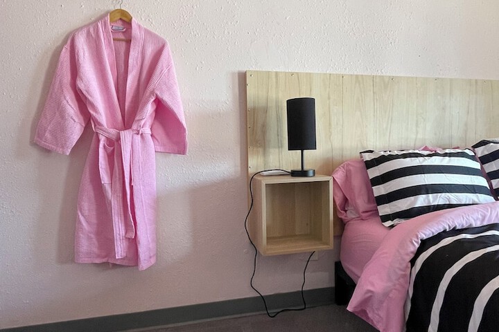 Room 28 of 129