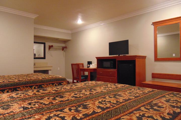 Room 13 of 42