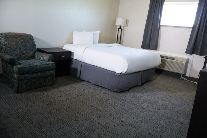 Room 27 of 53