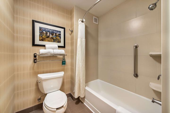 Homewood Suites by Hilton Oxnard / Camarillo