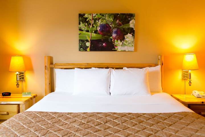 Cranberry Country Lodge