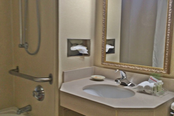 Room 34 of 44