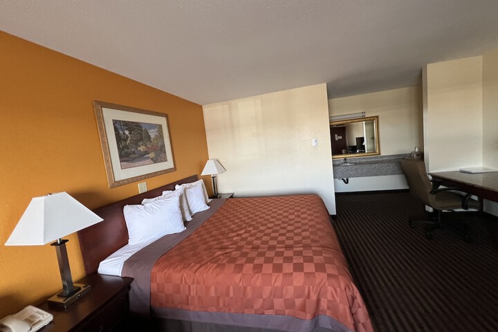 Room 17 of 23