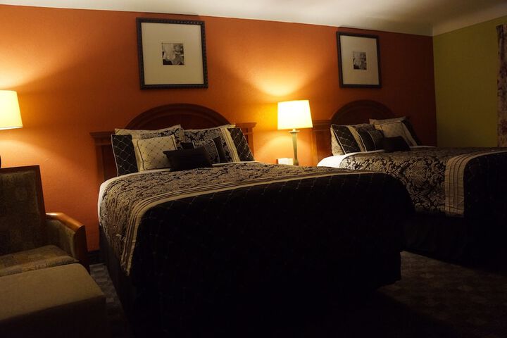Room 33 of 36