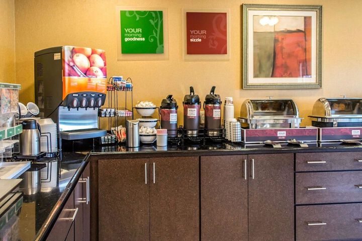 Breakfast/Coffee Service 39 of 44