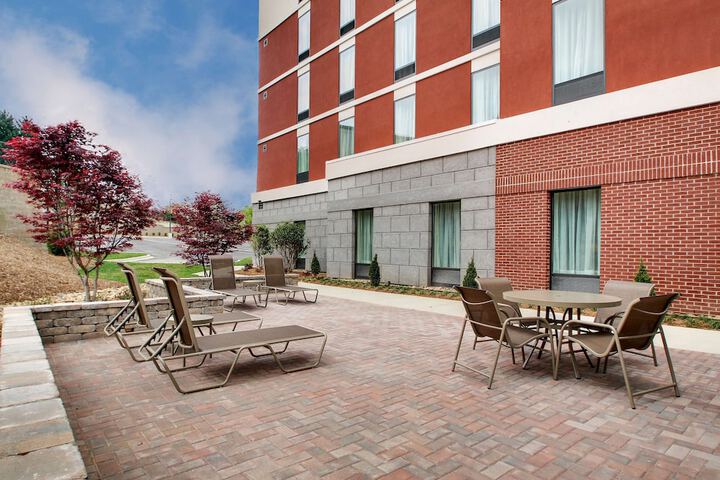 Terrace/Patio 68 of 69
