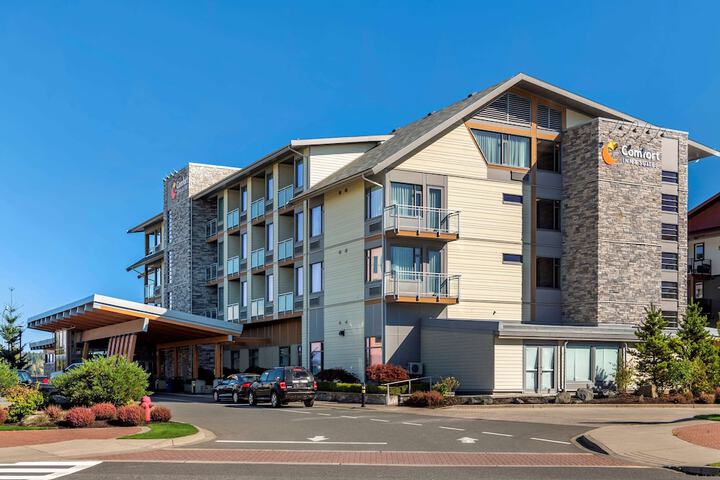 Comfort Inn & Suites