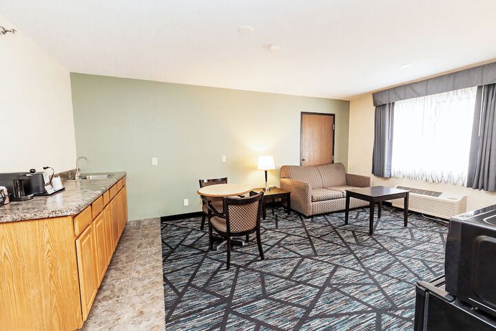 Quality Inn & Suites Marinette