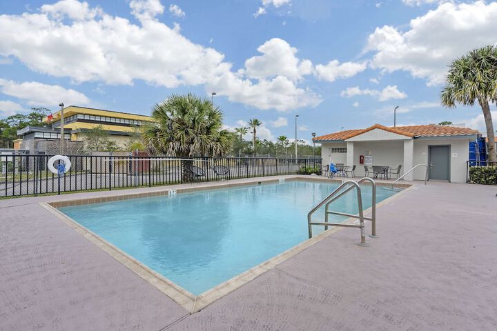Pool 7 of 35