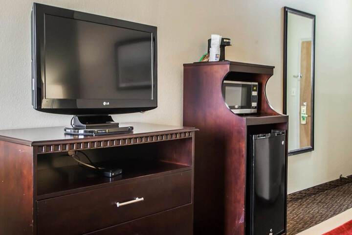 Room 16 of 24