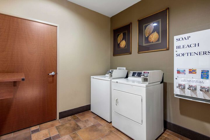 Comfort Suites Marshall