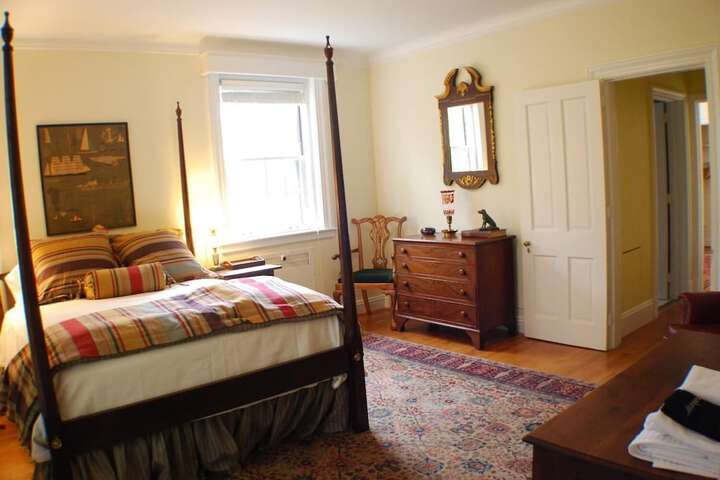 Room 13 of 25