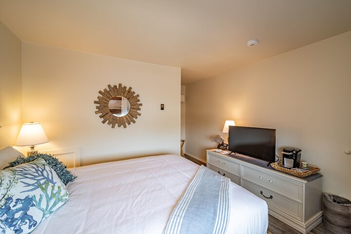 Ocean Glass Inn
