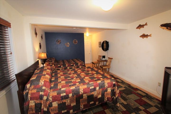 Alexanders Lodge