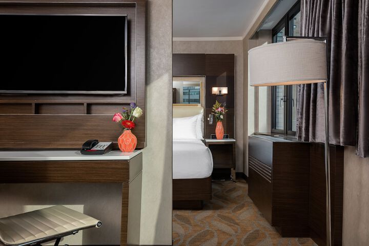 Room 22 of 42