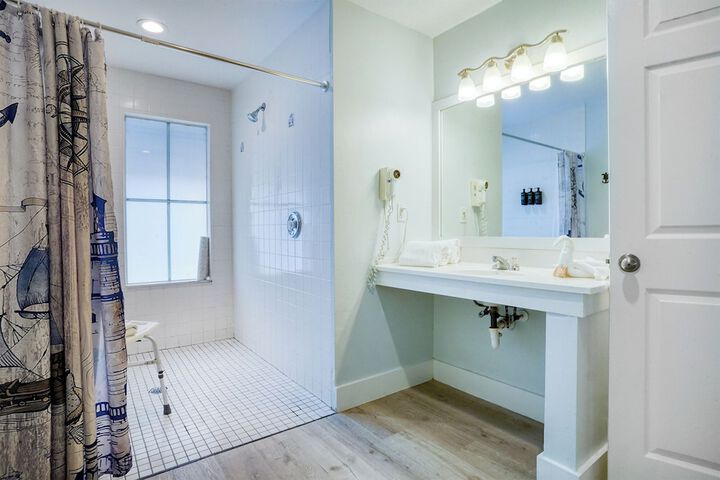 The Lighthouse Resort Inn & Suites