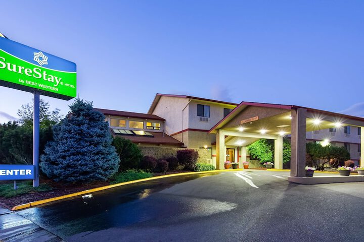 Hotel 4 of 35