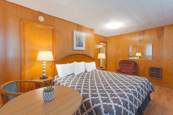 Room 18 of 62