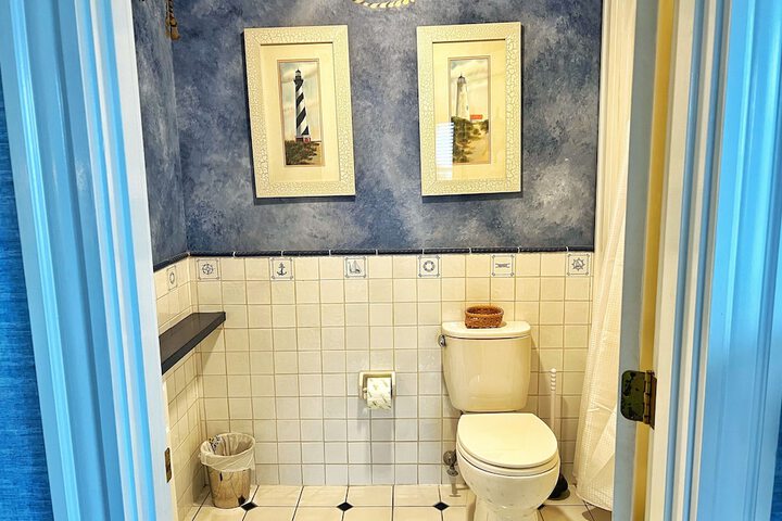 Room 42 of 58