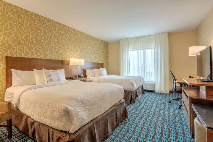 Room 10 of 21