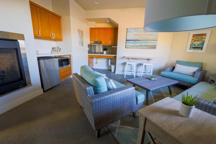 Baywood Inn Bed & Breakfast