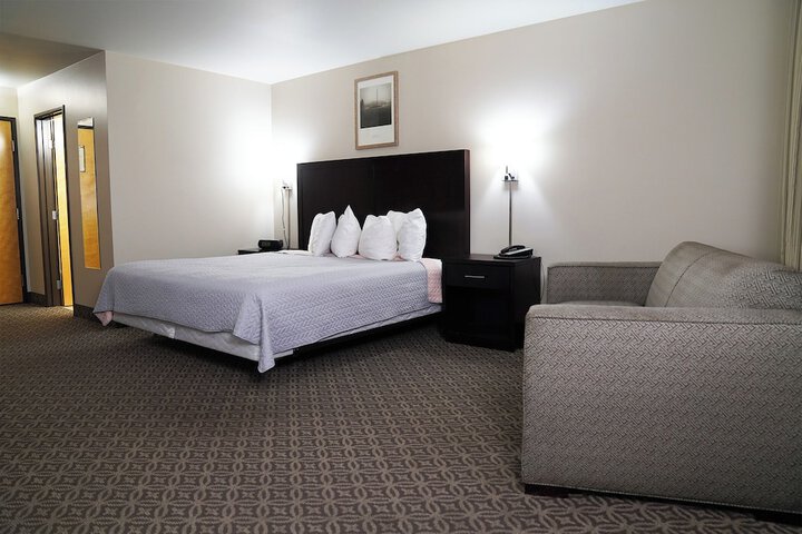 Room 42 of 49