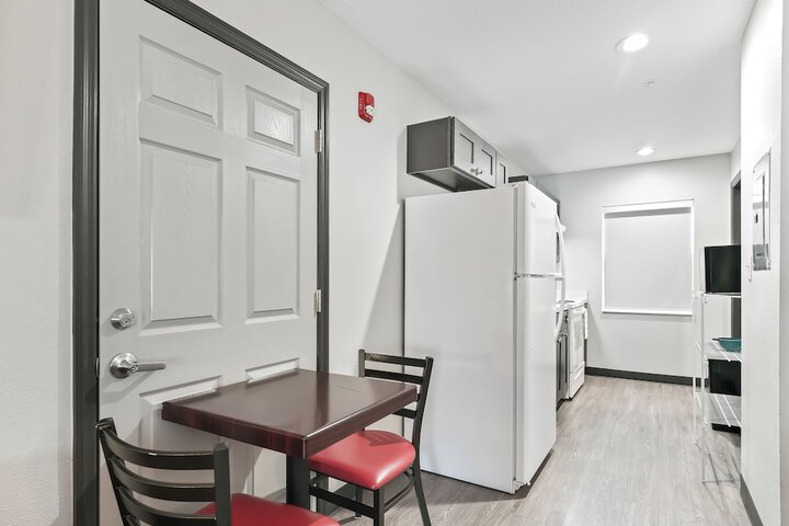 Room 15 of 24