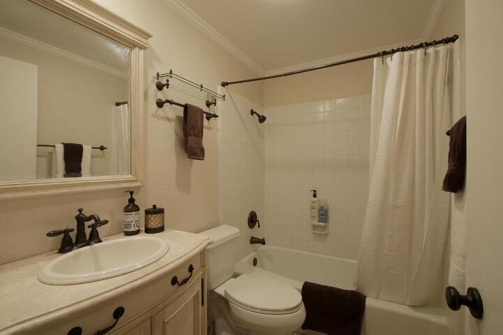 Mountain Cove Private Condo