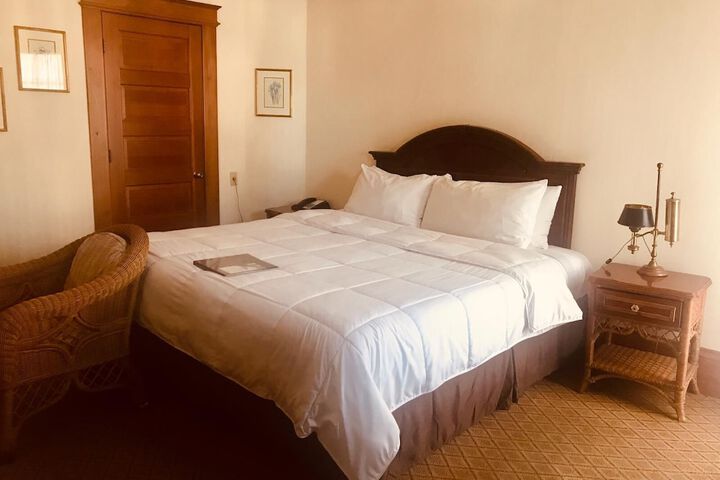 Room 57 of 85