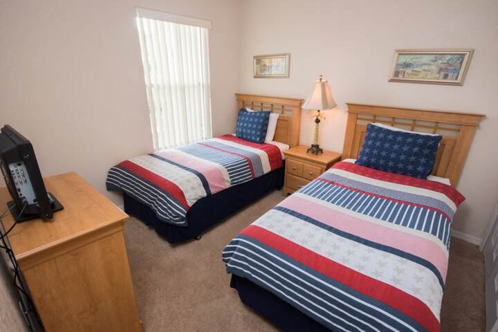 Room 15 of 22
