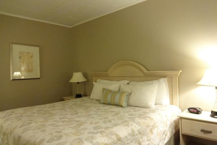 Room 42 of 64
